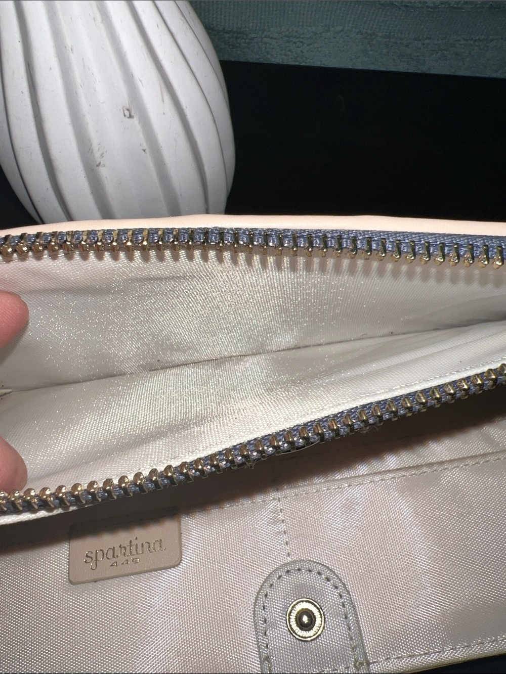 Spartina 449 Gray Floral Embroidered Zip-Around Wallet with Cream Trim - Picture 6 of 7